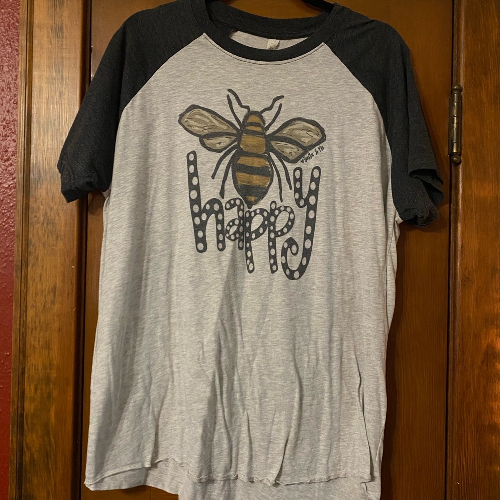 Gray and Black Bee Graphic T-Shirt